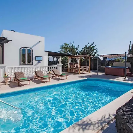 Autre Chose Vila Puerto del Carmen (Lanzarote)